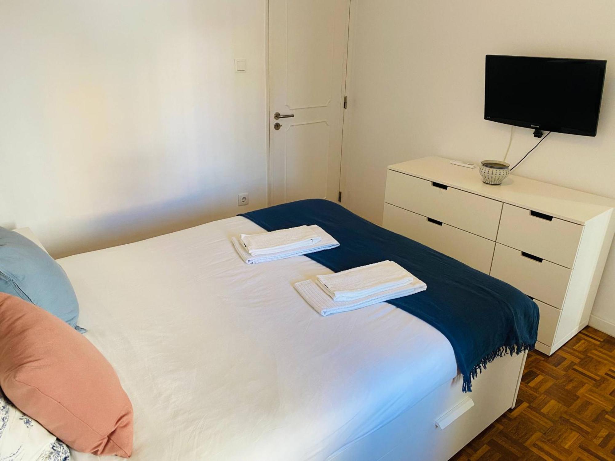 2 Bedrooms By The * Estoril